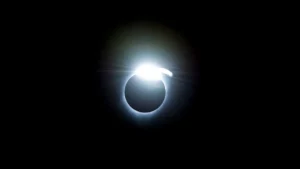 Total Solar Eclipse Over Spain Lasts Just 108 Seconds